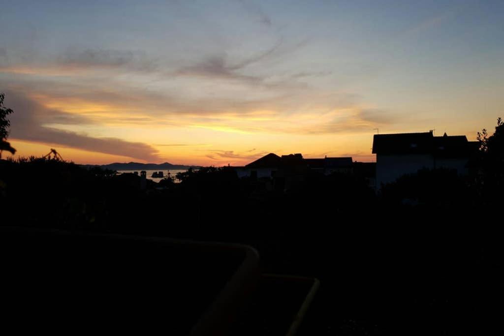 Apartman Greta Sukosan Luaran gambar