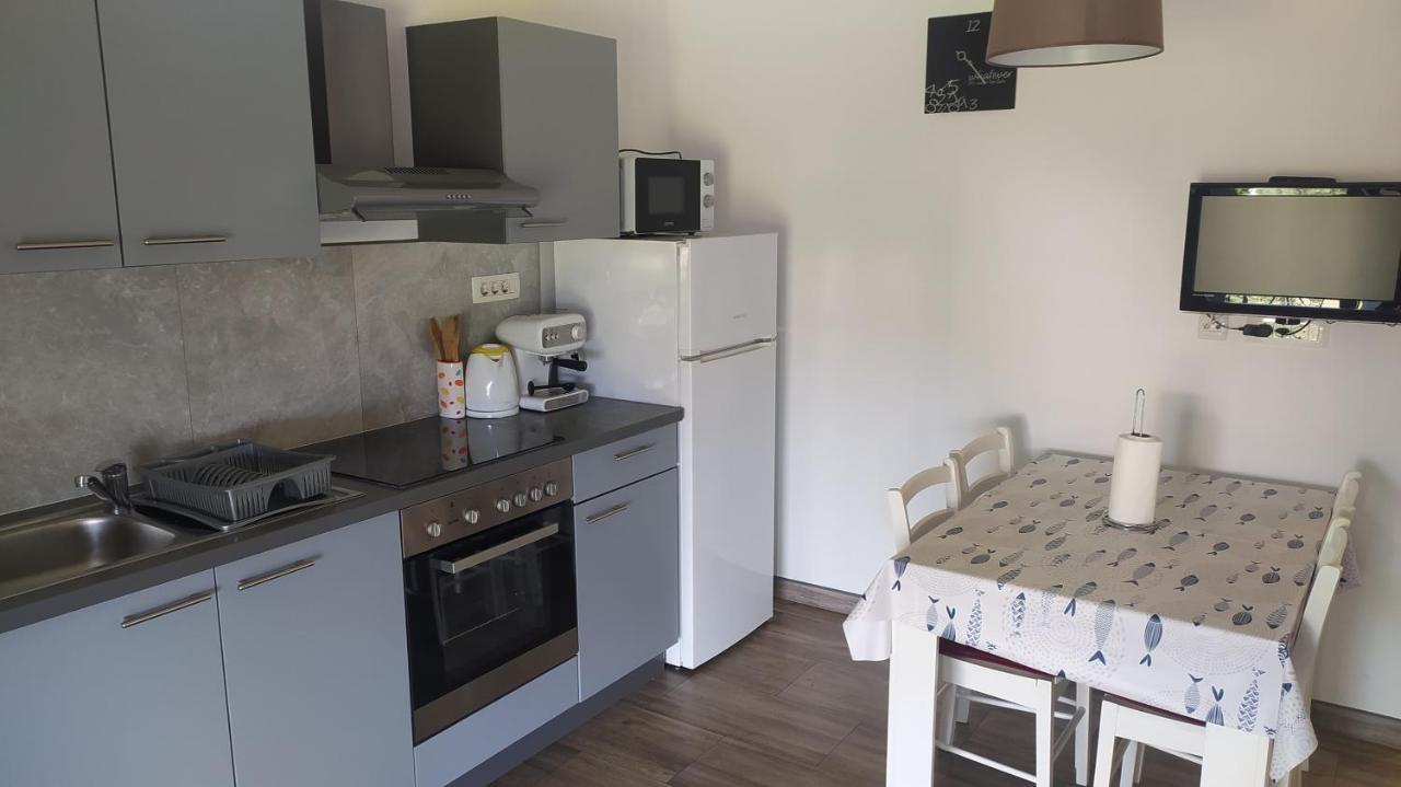 Apartman Greta Sukosan Luaran gambar