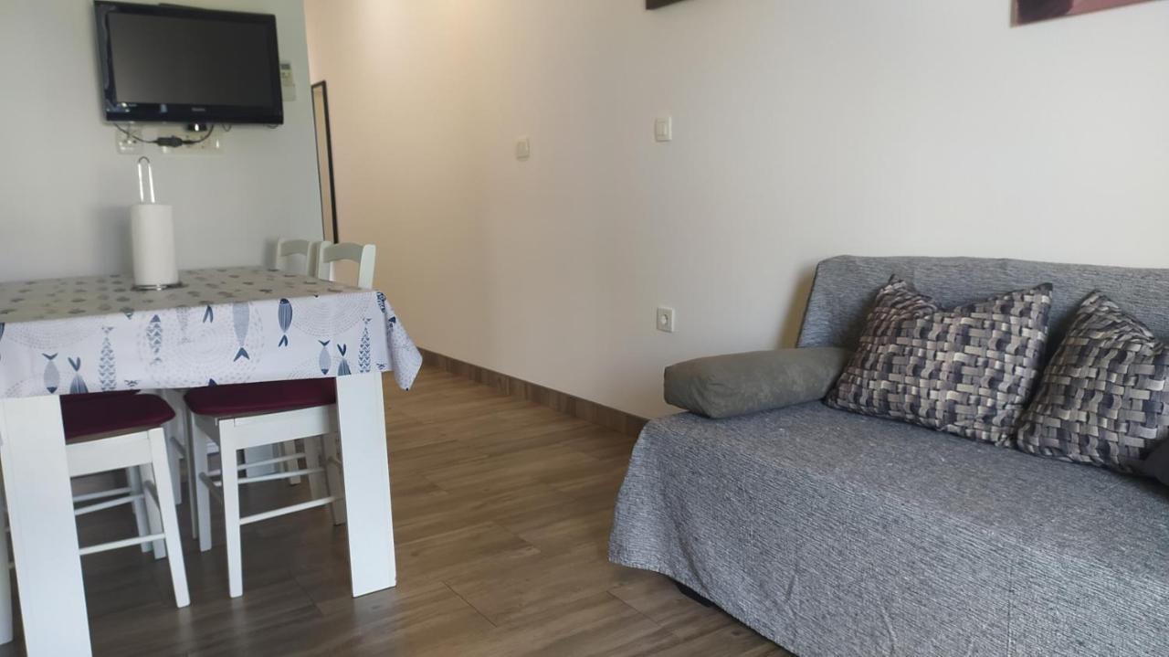Apartman Greta Sukosan Luaran gambar
